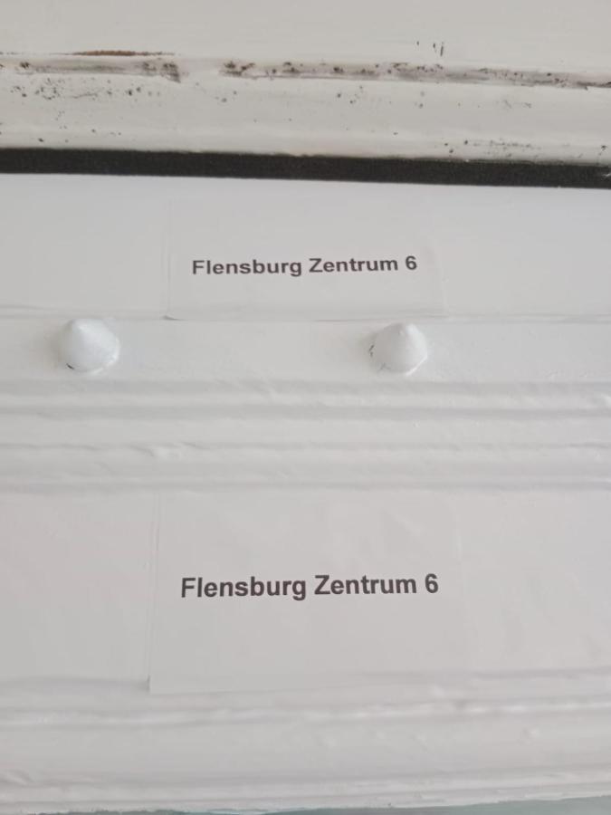 Zentrum 6 *